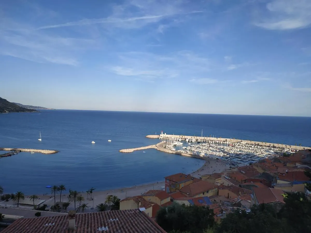 Apartment Joli Studio Vue Mer, Vieille Ville Menton